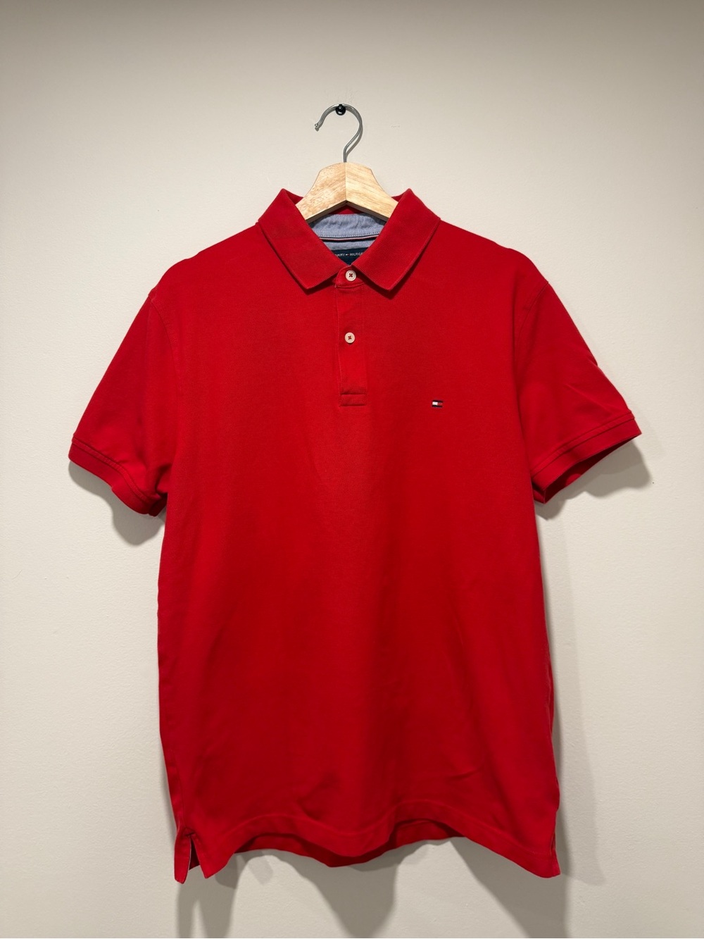 Tommy Hilfiger Slim fit men’s Red Polo Shirt - Classic Short Sleeve